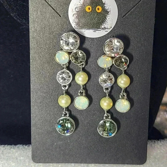 Givenchy crystal fuax opal pearl drop earrings slivertone stud earrings - Picture 10 of 16